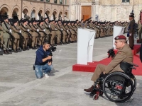 Perse le gambe durante missione di pace, 'non eroi ma soldati'
