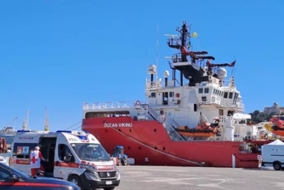Nave Ocean Viking verso Ancona, 'a bordo 100 persone salvate in mare'