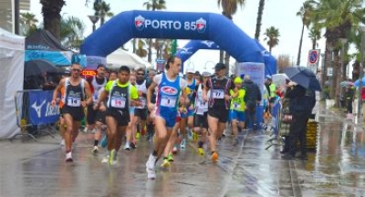 Un battesimo in mezzo alla pioggia: al via il Criterium Piceni&Pretuzi con la Maratonina dei Magi