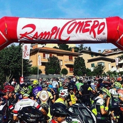 La domenica del pedale marchigiano: 21 settembre tra Camerano, Potenza Picena e Campocavallo di Osimo