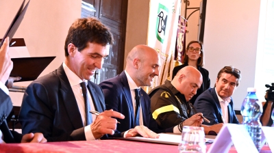 FIRMATO IL PROTOCOLLO PER LA NUOVA CASERMA DEI VIGILI DEL FUOCO DI PESARO E URBINO