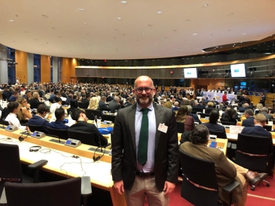 DA MACERATA ALPARLAMENTO EUROPEO, OVERTIME FESTIVAL VOLA A BRUXELLES: PRESENTATA L’EDIZIONE 2026 DEGLI ACES INTERNATIONAL VIDEO AWARDS