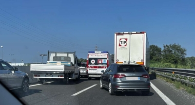 Ascoli Piceno - Incidente in Superstrada: tra i feriti anche una bambina