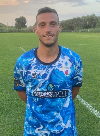 Altro acquisto eccellente in casa Azzurra Sbt, l'esperto centrocampista Luca Rossi