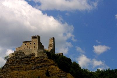 CACCIA AI TESORI ARANCIONI: IL TOURING CLUB ITALIANO INVITA ALLA PIÙ GRANDE CACCIA AL TESORO IN CONTEMPORANEA IN TUTTA ITALIA