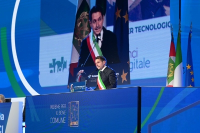 Ascoli Piceno - Il sindaco Fioravanti ha aperto l'Assemblea dell'Anci a Bologna davanti a Mattarella