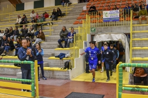 Pallamano: contro la capolista imbattuta del Girone B di Serie A Silver l'Hc Monteprandone disputa un grandissimo primo tempo ma nella ripresa subisce la rimonta di Camerano