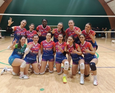 La De Mitri Volley Angels Porto San Giorgio supera la Lardini Filottrano e resta agganciata al sogno playoff