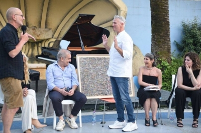 Successo di pubblico e cultura alla Palazzina Azzurra: il libro “Bio Cucina Mediterranea” di Massimiliano Capretta incanta San Benedetto