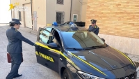 Eseguito maxi sequestro di prodotti contraffatti, bloccati 52mila articoli firmati &ldquo;Rocco Barocco&rdquo;