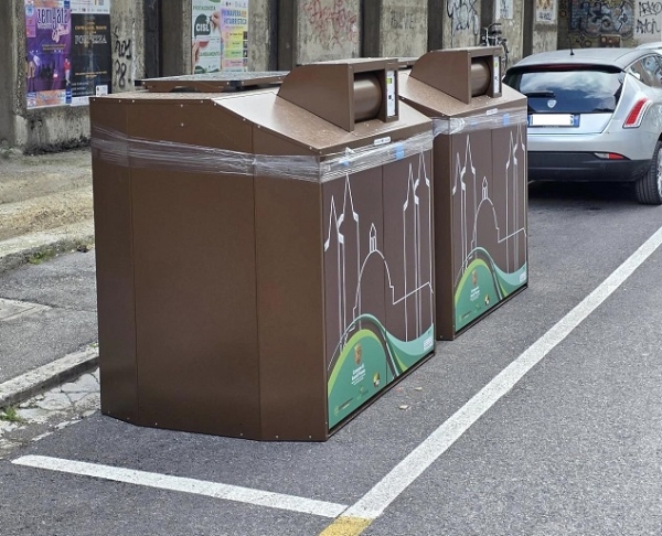 Ascoli Piceno - Nuova raccolta differenziata, &egrave; polemica sulla disposizione dei cassonetti