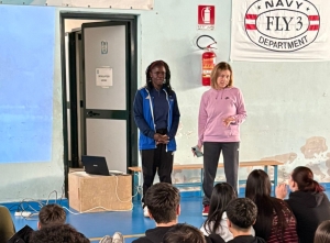 La pugile prof Pamela Noutcho Sawa ha incontrato i ragazzi delle scuole superiori