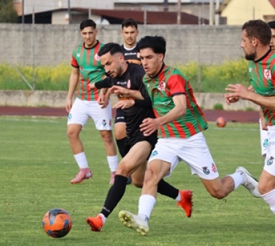 Il big match della 27^ giornata del girone B di Promozione Aurora Treia - Azzurra Colli sarà diretto dal sig. Giaccaglia di Jesi