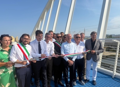 INAUGURATO IL PONTE CICLOPEDONALE SUL FIUME CESANO: NUOVO COLLEGAMENTO TRA SENIGALLIA E MAROTTA-MONDOLFO