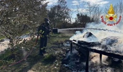 Monsampolo del Tronto, a fuoco una yurta per laboratori artistici