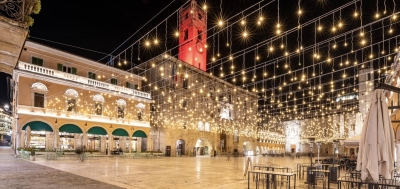 Ascoli Piceno - Luminarie natalizie, il Comune cerca sponsor per allestirle anche quest'anno