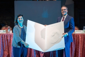 Il Ministro Eugenia Roccella riceve il Premio Sibylla 2025
