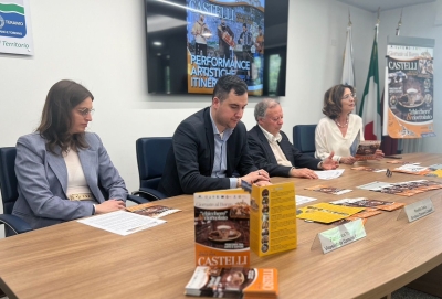 “Chicchere&Cioccolato” a Castelli dal 12 al 14 aprile 2024. Tre giorni di gastronomia e artigianato artistico nelle vie del borgo