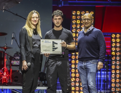 Musicultura: Ibisco conquista il Premio del pubblico Banca Macerata