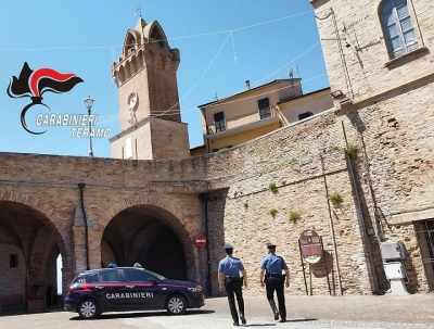Teramo, controlli dei Carabinieri: denunce, arresti e misure cautelari tra Giulianova, Roseto, Bellante e Teramo