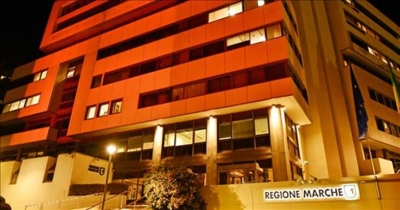 GIORNATA NAZIONALE DELLE CURE PALLIATIVE, PALAZZO RAFFAELLO E LA FONTANA DEL CALAMO SI ILLUMINANO DI ARANCIONE. LE INIZIATIVE SUL TERRITORIO REGIONALE