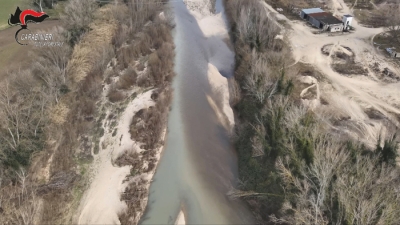 Fiumi inquinati e corruzione, sequestrati impianti e allevamento di bovini