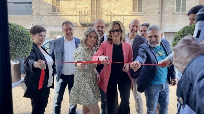 Inaugurata, ieri pomeriggio, la sede elettorale della lista civica “UNITI con CORAGGIO per Castorano” della candidata sindaco Rossana Cicconi