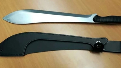 Ragazzo ferito in una rissa a Fermo, sequestrati machete e coltello
