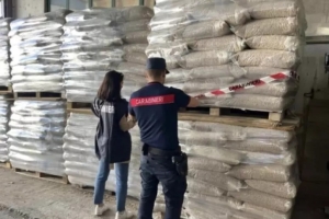 Sequestrate 22 tonnellate di pellet illegale nel Pesarese