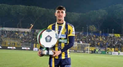 Ascoli Calcio - Mercato, con la Juve Stabia si stringe per il terzino D'Amore