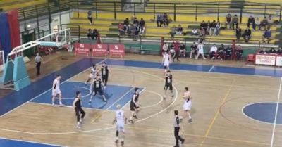 Si aggrava la situazione dell'Infoservice Sambenedettese Basket che cade in casa contro il modesto Antoniana Pescara