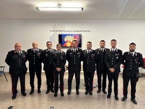 Teramo: il Comandante Provinciale dei Carabinieri accoglie i nuovi giunti e saluta i militari che lasciano il servizio per raggiunti limiti di et&agrave;