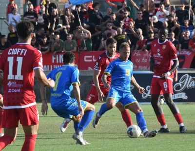 A dirigere il match della 17esima di ritorno di Serie C girone B, Fermana-Lucchese è il sig. Caldera di Como