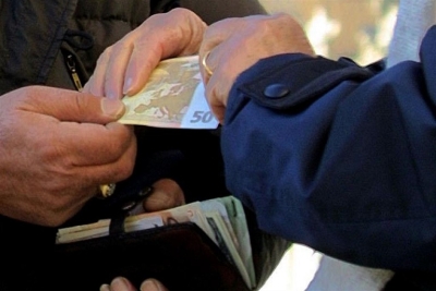 Manager infedele mette in mano agli usurai un ristoratore, tre denunce