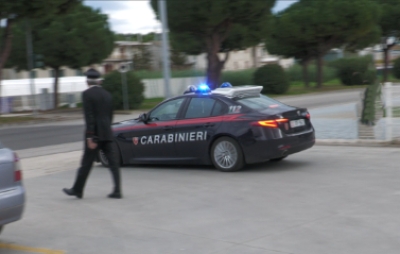 Arrestato un uomo di origini sudamericane per molestie e induzione allo spaccio ai danni di giovani donne