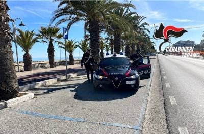 Autore di diversi furti in spiaggia denunciato dai Carabinieri di Alba Adriatica