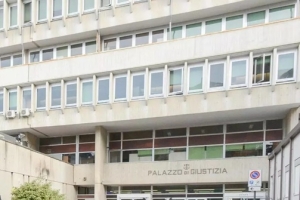 Uccise un uomo e tent&ograve; di eliminare la moglie a Comunanza, ripreso processo a Macerata