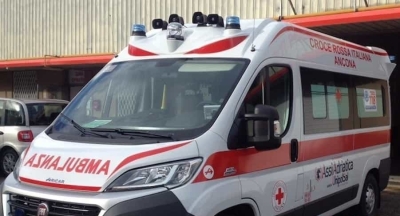Operaio cade da un ponteggio di tre metri, in gravi condizioni