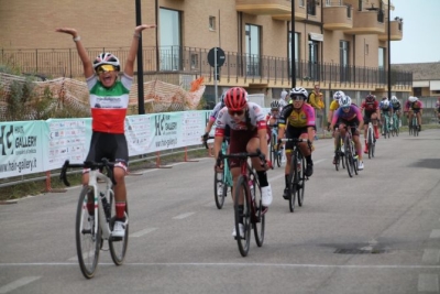 Beata giovent&ugrave; in rosa: ciclismo femminile alla ribalta a Piane di Montegiorgio
