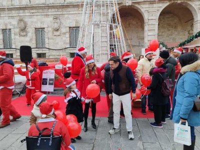 Molte persone ad Ascoli Piceno per la Fiera di Natale