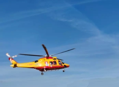 Ragazzo di 13 anni cade dal secondo piano di un palazzo a Fermo