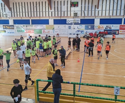 Pallamano: protagoniste le scuole secondarie di primo grado delle province di Fermo e Ascoli Piceno per la fase provinciale delle Competizioni Sportive Scolastiche