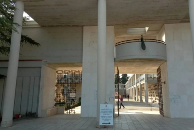 Ascoli Piceno - Ladri senza cuore, rubati fiori al cimitero