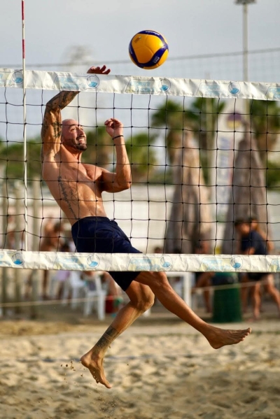 La Yuasa Battery sbarca in spiaggia: spettacolo di beach volley a Lido di Fermo