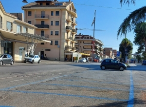 Teramo: stalli blu, stop alle multe per ticket scaduto: da oggi in vigore l&rsquo;avviso di cortesia