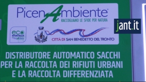 Attivo a San Benedetto del Tronto un distributore automatico di sacchi per la raccolta differenziata