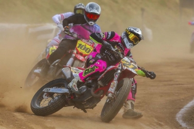 RIPRENDE L’ITALIANO FLAT-TRACK: SI CORRE A BOVES CON IL TEAM VFR LEADER DEL CAMPIONATO