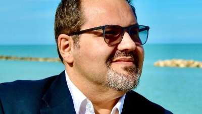 A Grottammare va in scena il ritardo del Presidente del Consiglio