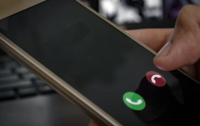 Perseguita il collega, insegnante ammonita dal Questore