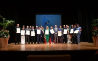 Cerimonia di consegna dei Diplomi dell&rsquo;Ordine &ldquo;Al Merito della Repubblica Italiana&rdquo;  agli insigniti della provincia di Ascoli Piceno, avvenuta presso il  Teatro &ldquo;Filarmonici&rdquo; di questo Capoluogo